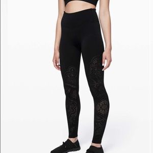 Lululemon Reveal Tight Zen Expression & Tote